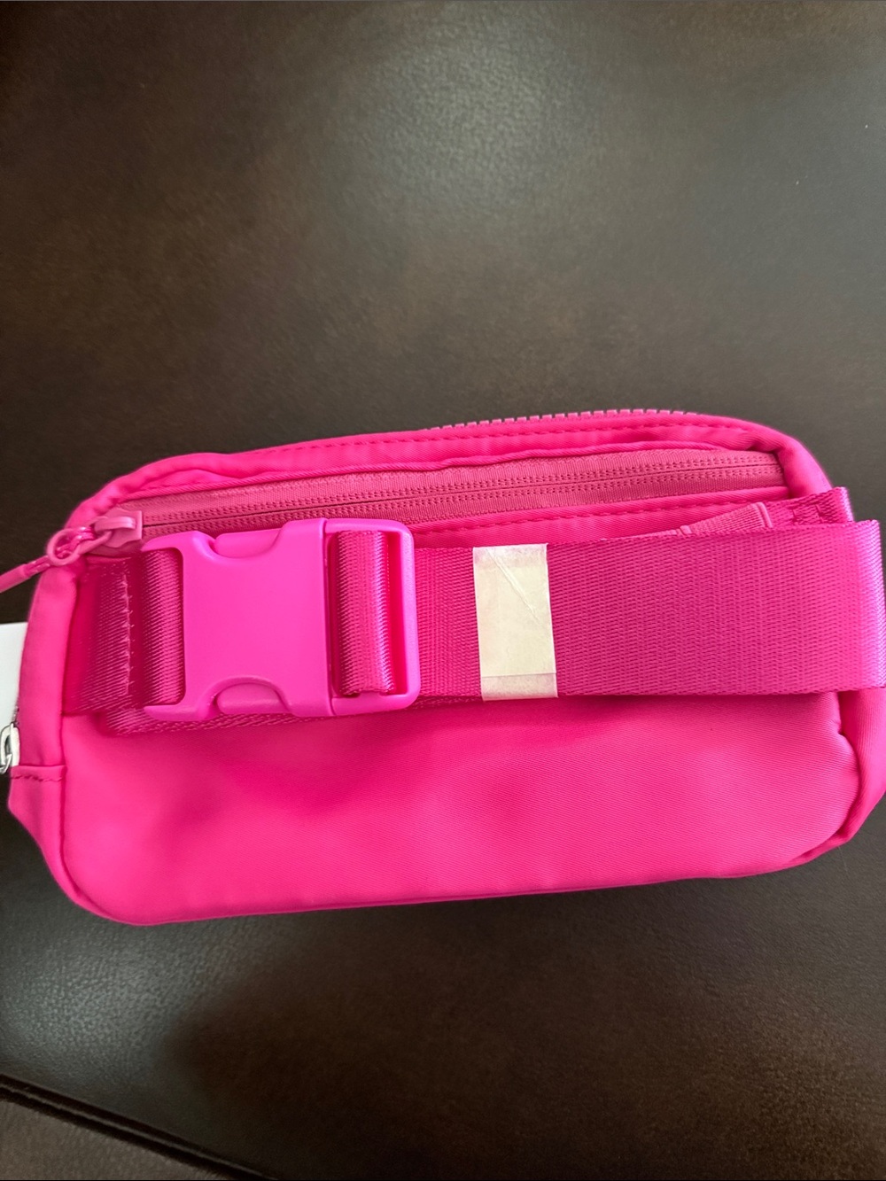 lululemon athletica Hot Pink Everywhere Belt Bag 7.5" x 2"x 5" - Picture 4 of 8